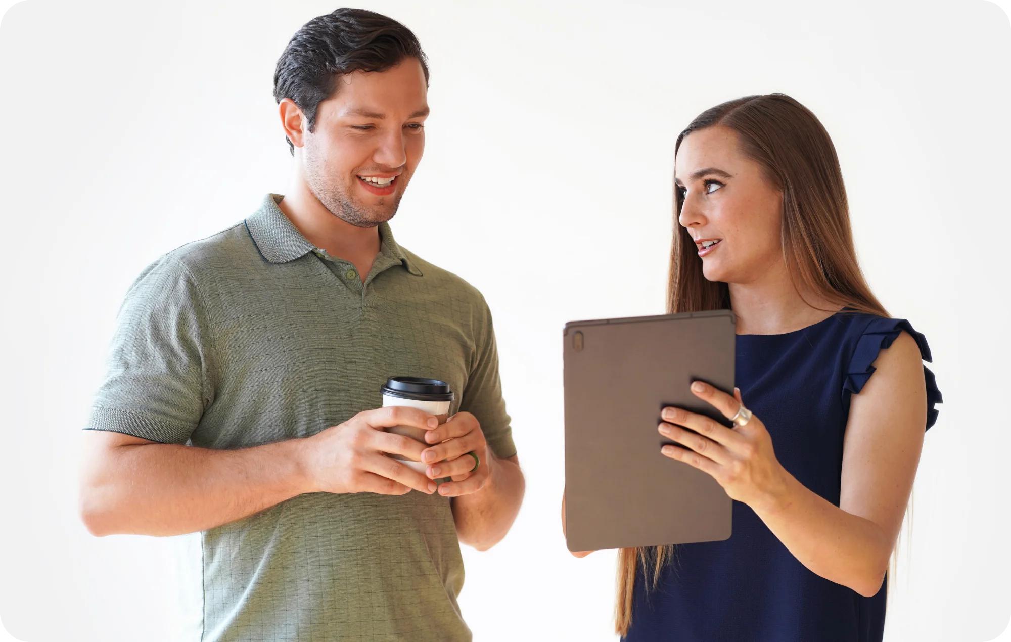 man and woman ipad looking to the right using it for mobile forms data